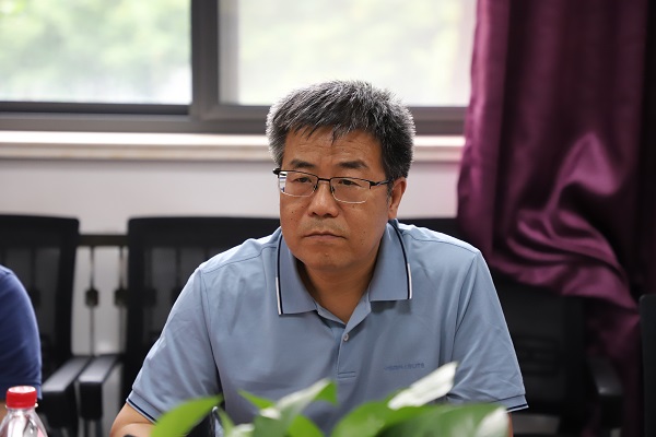 博鱼网页版登录入口党委书记兼院长赵延安教授主持研讨会.JPG